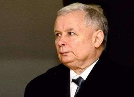 Качиньский призвал ЕС срочно отправить посланников в Украину