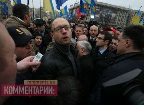 Президент собирается вводить в Украине чрезвычайное положение, - Яценюк