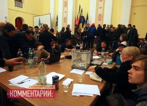 В захваченной мэрии решают, кто будет заниматься жизнеобеспечением киевлян