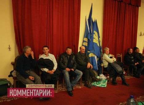 «Свободовцы» не намерены покидать здание КГГА