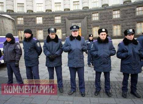 Захарченко стягивает в Киев дополнительные силы