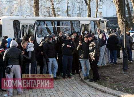 В оппозиции говорят, что Киев оккупировали 5 тыс. «титушек»