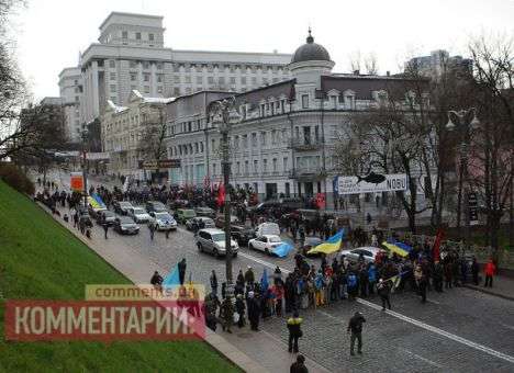 Клерки Азарова просят Пшонку усмирить митингующих