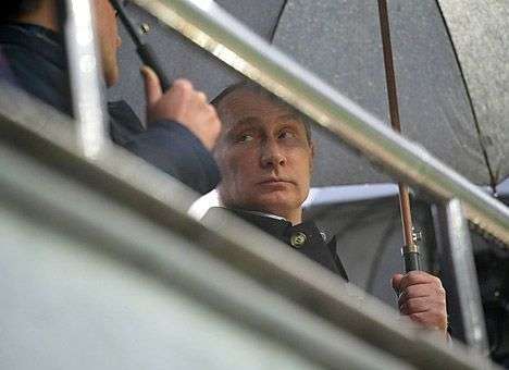 Путин заявил, что в Украине происходит погром, не связанный с евроинтеграцией