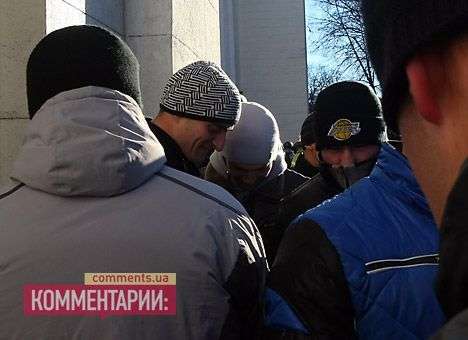 «Регионалы» завели в Раду 200 «титушек», - Яценюк (ФОТО) (ДОПОЛНЕНО)