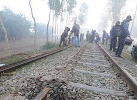 Неизвестные пустили под откос поезд в Бангладеш, более 50 раненых