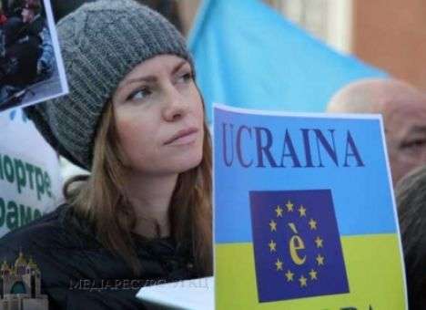 Евромайдан добрался до Рима (ФОТО)