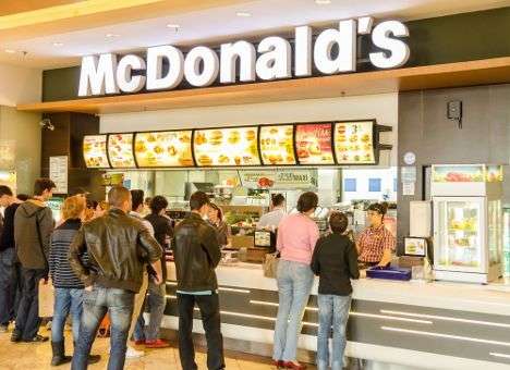 В McDonalds в Чили накормили гамбургером с крысиным хвостом