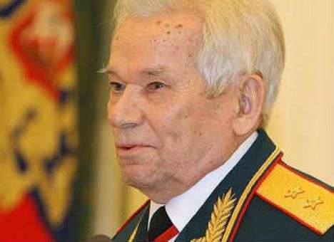 Михаил Калашников в тяжелом состоянии - Минздрав