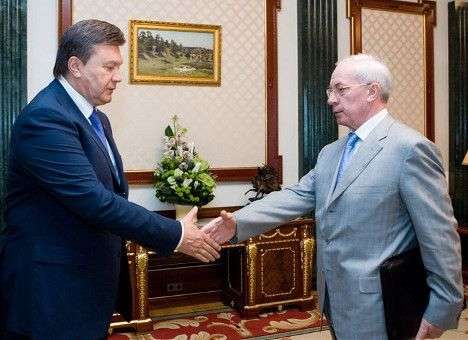 Президент дважды за день поздравил Азарова с днем рождения (ФОТО)