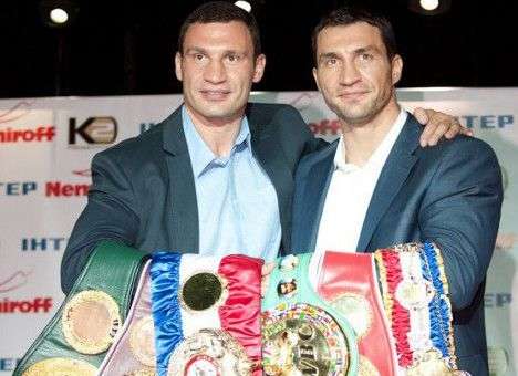 Владимир Кличко хочет забрать чемпионский пояс брата