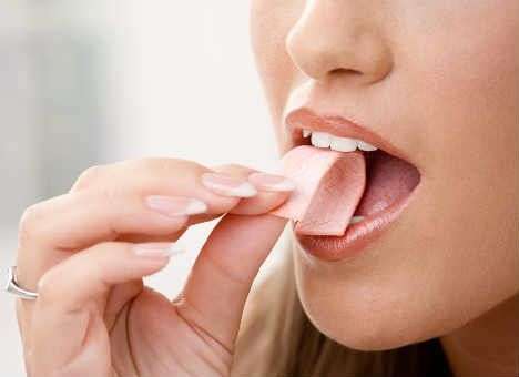 Любители мятной жвачки употребляют больше вредной пищи