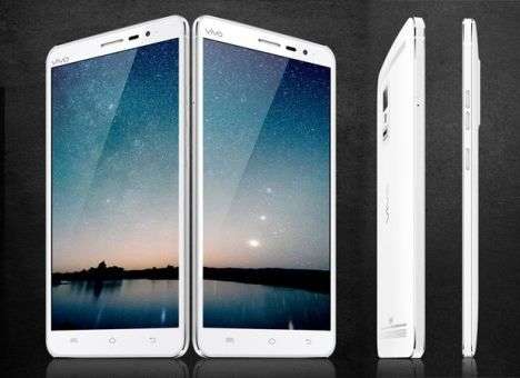 Выпущен первый в мире смартфон с дисплеем формата 2K