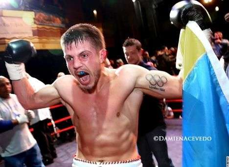 Украинец Хитров удачно дебютировал на профи-ринге