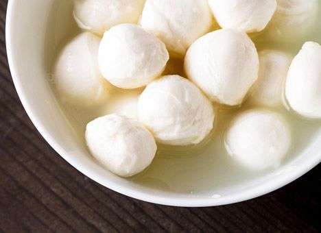 Дороги в США начали пахнуть моцареллой