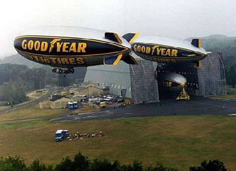 Во Франции рабочие завода Goodyear взяли в заложники руководство