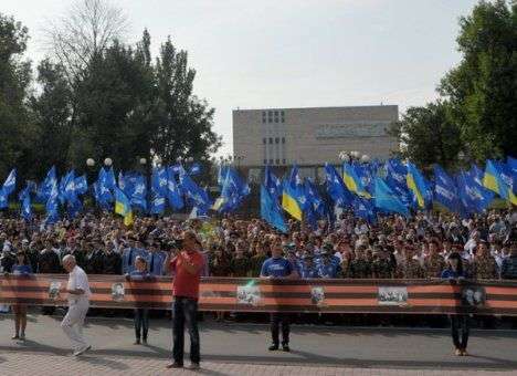 Луганский суд отказался признать незаконным участие детей в акции «регионалов»