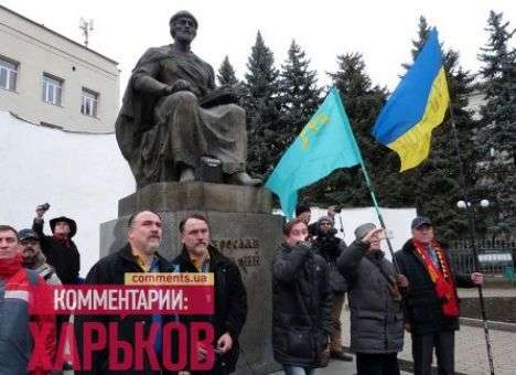 На харьковском Евромайдане «титушки» взрывают петарды (ФОТО)