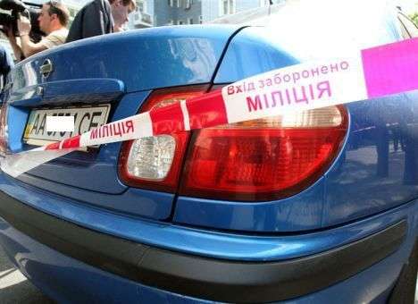 В Крыму муж вез беременную жену домой голой и в багажнике