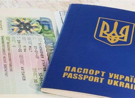 Польша выдала украинцам в 2013-м году свыше 700 тысяч виз