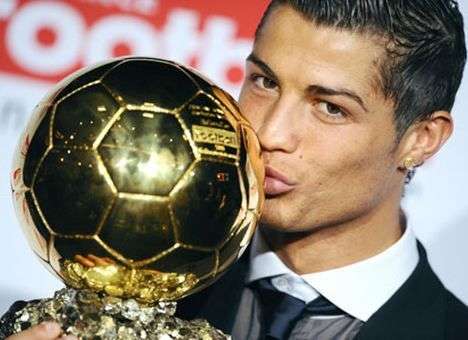 Роналду получил «Золотой мяч»