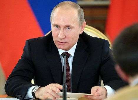 Путин все лидирует в рейтинге элиты РФ, Медведев сдал позиции