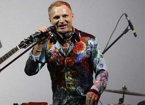 Олег Скрипка станет отцом в 5-й раз