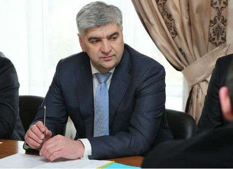 Сало просит считать его заявление об увольнении недействительным