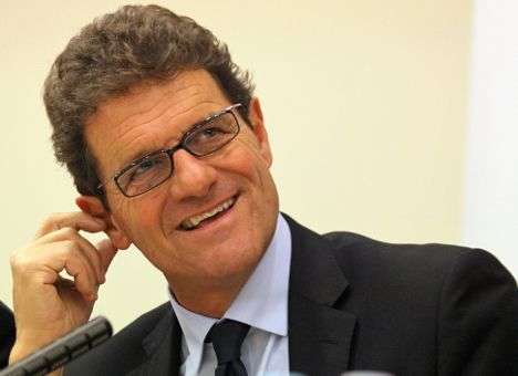 Тренер сборной России по футболу продлил контракт