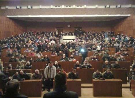 Протестующие захватили здание Полтавской ОГА