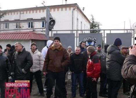 В Крыму пикетировали базу «Беркута» (ФОТО)