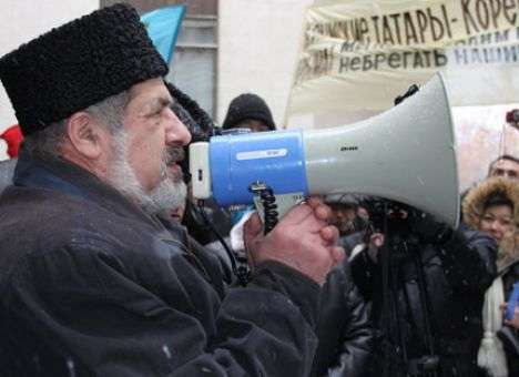 В Крыму перенесли митинг, чтобы избежать столкновений под Совмином
