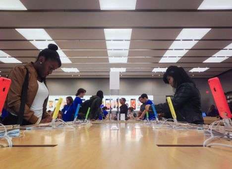 Apple запатентовала крепление сапфирового стекла