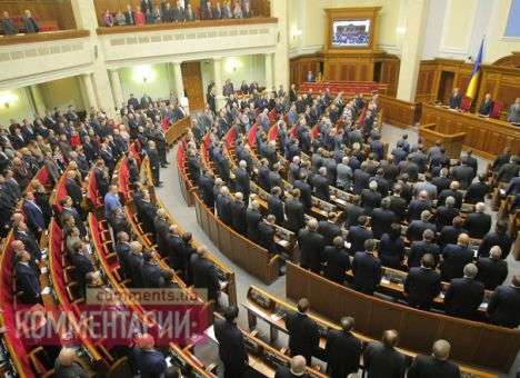 Оппозиция настаивает на продолжении внеочередной пленарной недели