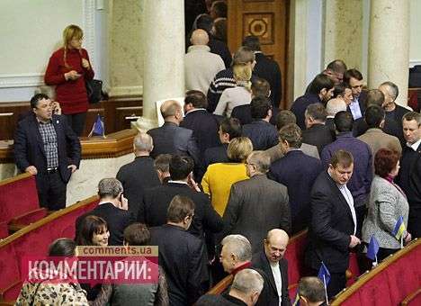 Депутаты от фракции «Батькивщина» ушли на экстренное заседание
