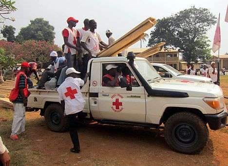 Красный Крест приостановил работу в Судане