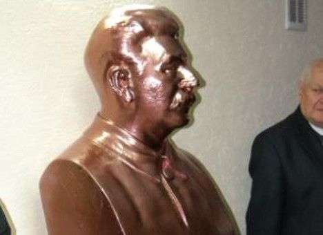 На Волыни установили памятник Сталину — «объединителю Украины»