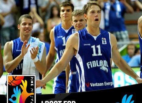 Международная баскетбольная федерация приписала Испании флаг диктатора Франко (ФОТО)