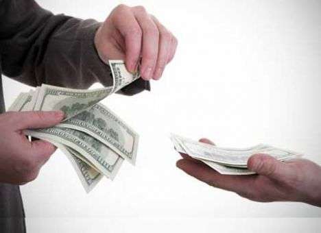 Нацбанк ограничил переводы инвалюты за границу