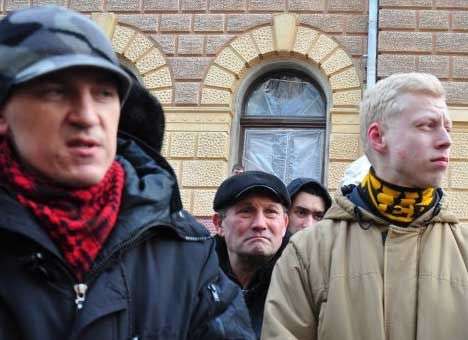 В Черновцах протестующие ушли из ОГА