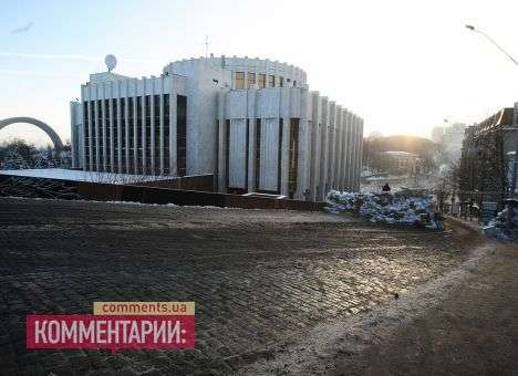 Протестующие покинули Украинский дом