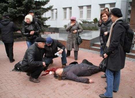 Во время штурма СБУ в Хмельницком застрелили женщину (ФОТО)