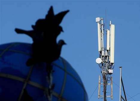 «Киевстар» опровергает требование власти отключить связь