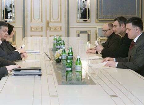 Власть и оппозиция договорились парафировать антикризисное Соглашение