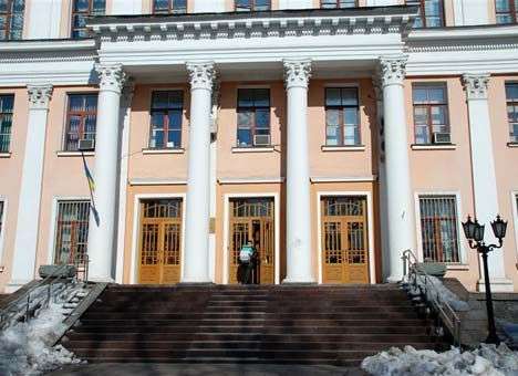 Студенты заняли здание МОН и требуют прекратить давление на студентов-майдановцев