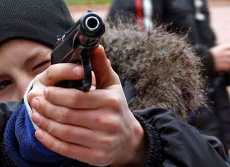 Тягнибок предлагает разрешить украинцам свободно покупать оружие