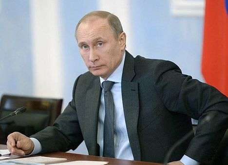 Путин обсудил ситуацию в Украине с членами Совбеза РФ