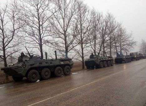 БТРы на подступах к Симферополю развернулись и уехали