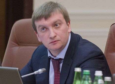 Чиновников лишат служебных автомобилей – министр юстиции