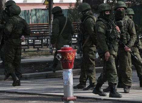 Российские военные напали и разрушили воинскую часть в Севастополе